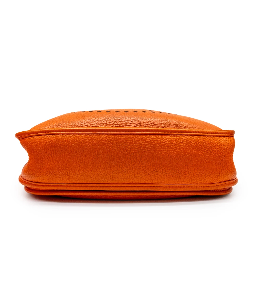 Hermes Size 28 Orange Color Fe Clemence Leather Evelyne III PM bag