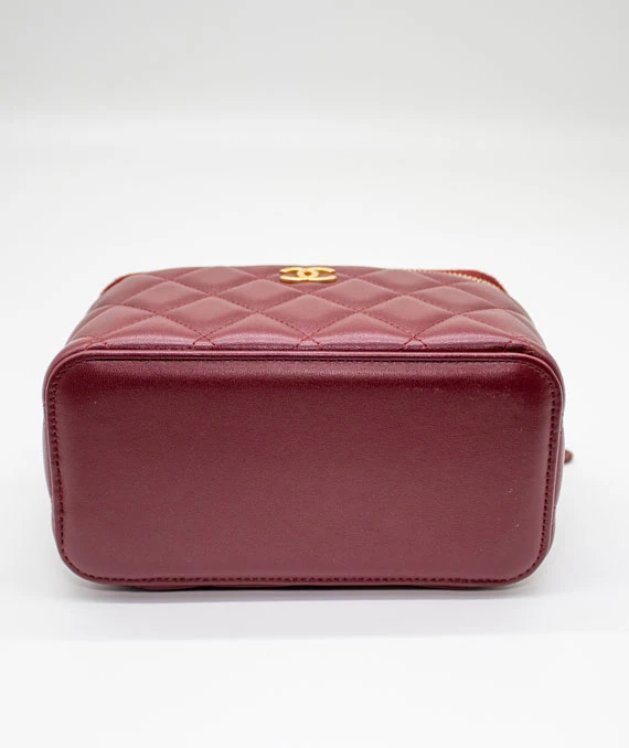 Chanel Small Bordeaux Color Vanity Case Handbag in Lambskin Leather with Gold Hardware