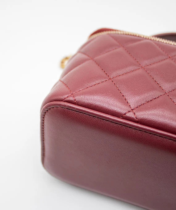 Chanel Small Bordeaux Color Vanity Case Handbag in Lambskin Leather with Gold Hardware