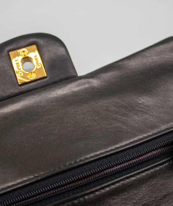 CHANEL Size 23 Medium Double Flap Shoulder Vintage Bag with Gold Hardware