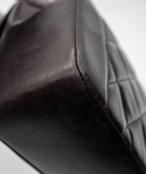 Chanel Black Quilted Lambskin Diana Medium Vintage Flap Handbag