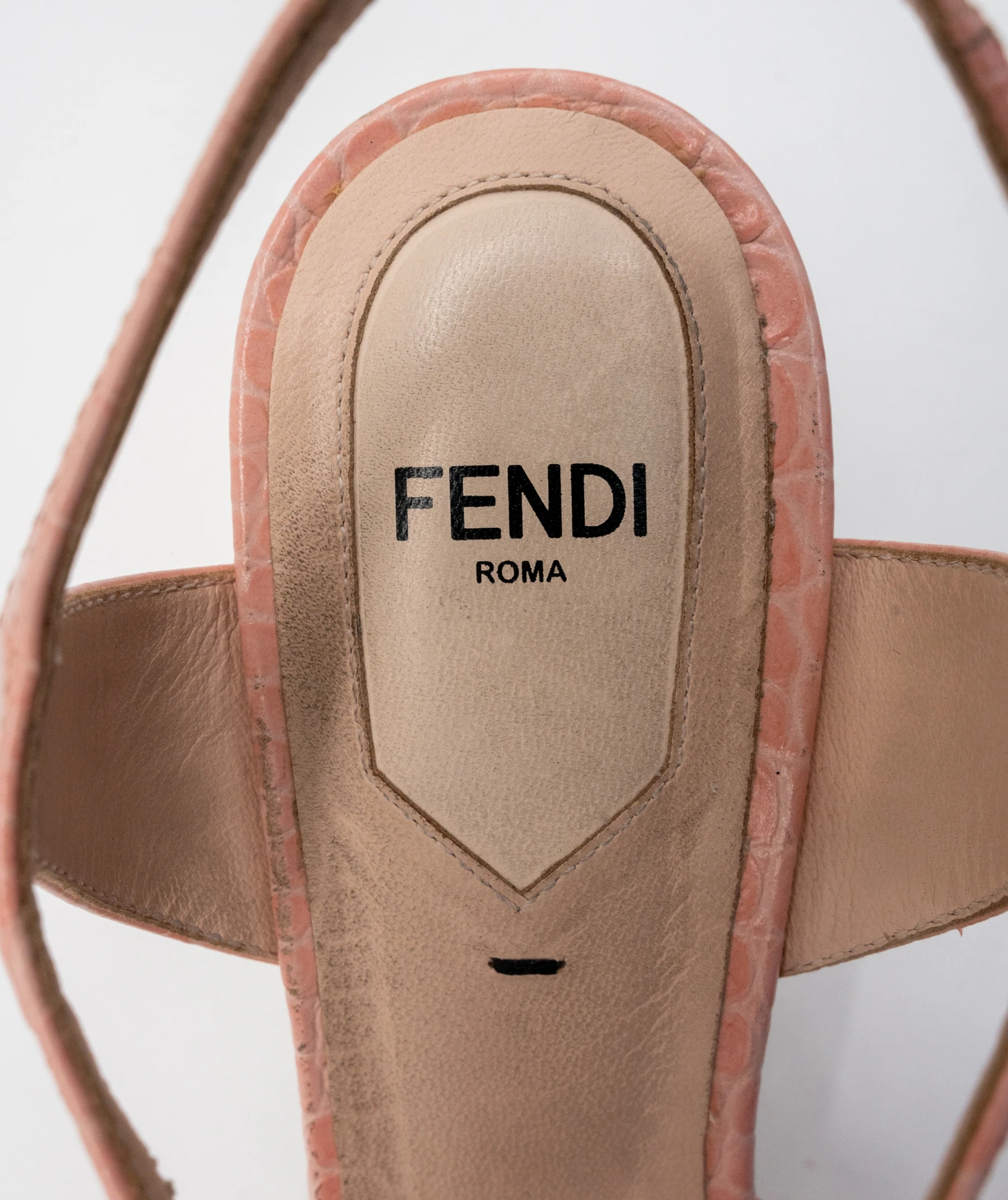 Fendi Size 37 Crocodile Leather T-Bar Platform Block Heel Sandals in Pink