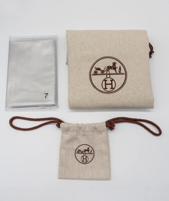 Hermes Kelly (Stamp B) Size 25 Blue Minuit Madame Leather Handbag with Gold Hardware