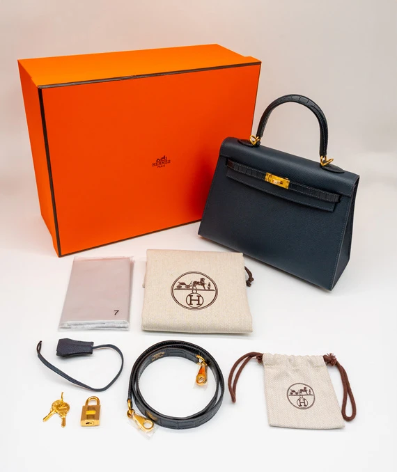 Hermes Kelly (Stamp B) Size 25 Blue Minuit Madame Leather Handbag with Gold Hardware