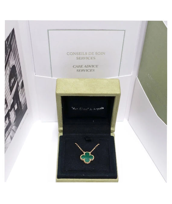 Van Cleef & Arpels Vintage 18k Yellow Gold Necklace with Alhambra Malachite Pendant