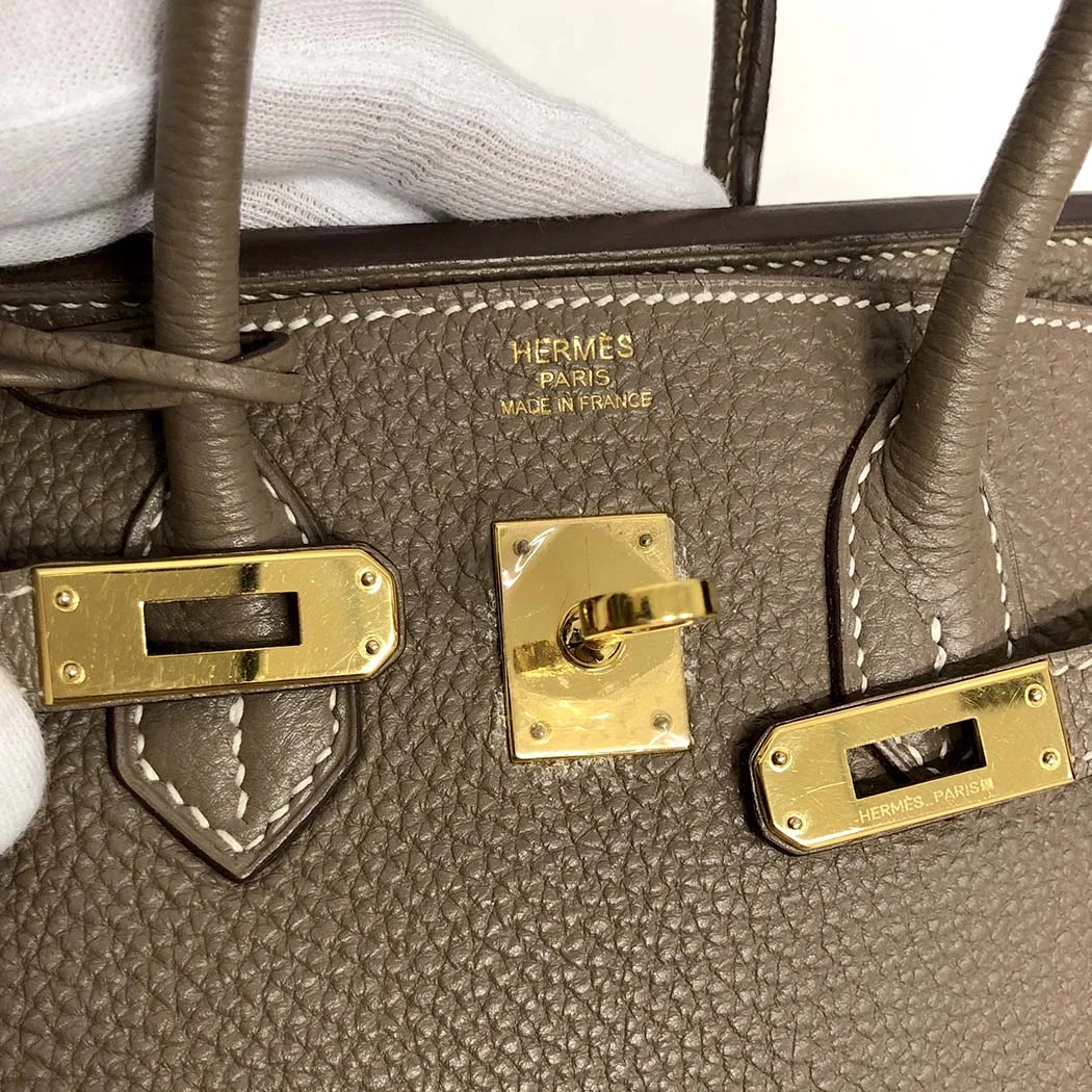 Hermes 2009 Birkin (Stamp M) Size 25 Togo Leather Handbag in Etoupe color with Gold Hardware