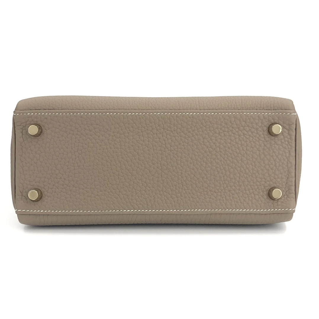 Hermes 2022 (Stamp U) Size 25 Togo leather Kelly Etoupe in Color with Gold Hardware