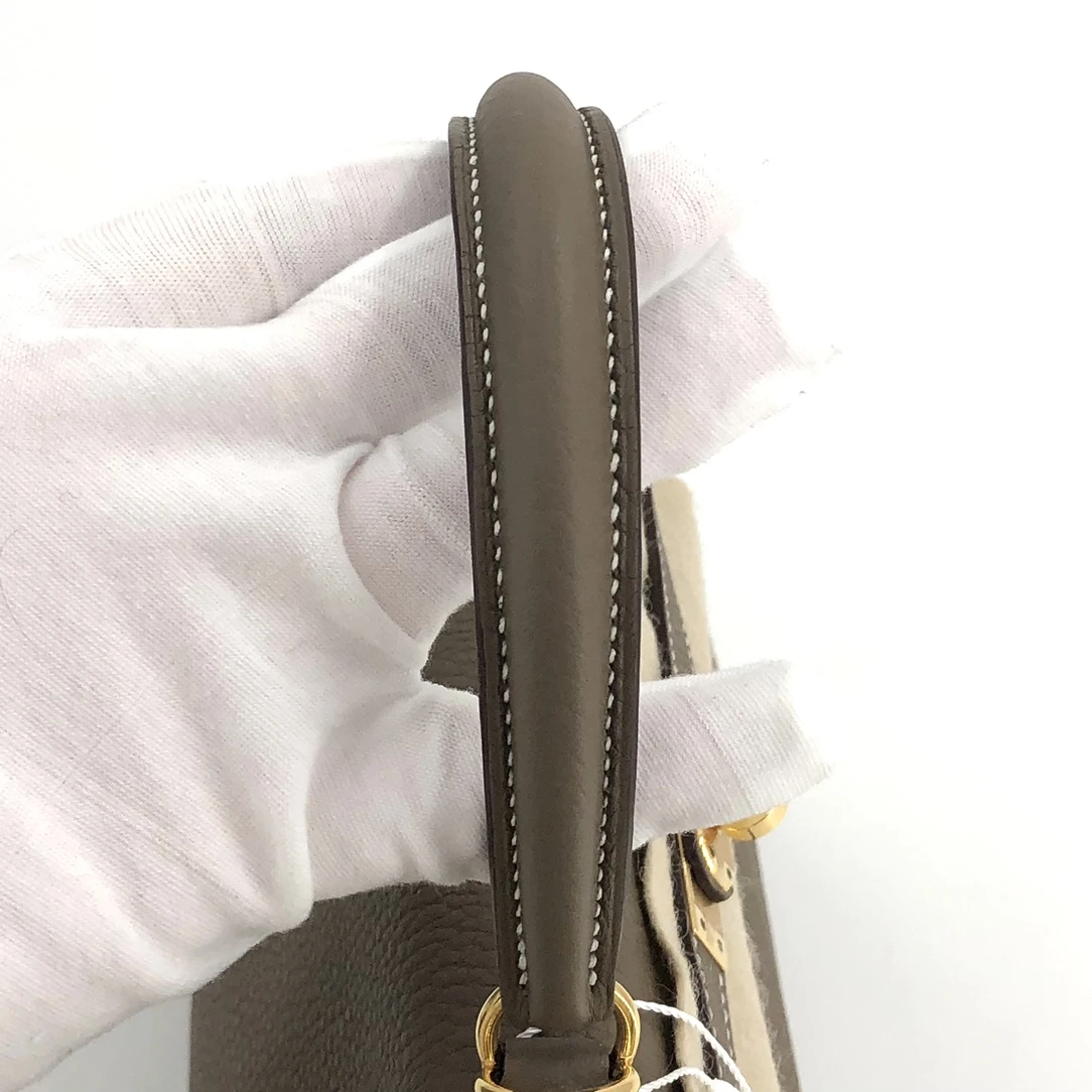 Hermes 2022 (Stamp U) Size 25 Togo leather Kelly Etoupe in Color with Gold Hardware