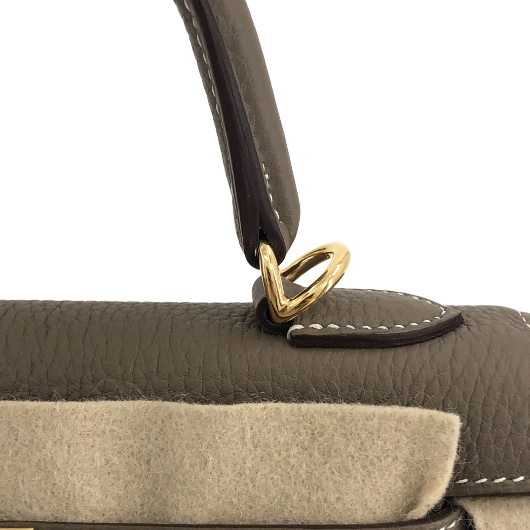 Hermes 2022 (Stamp U) Size 25 Togo leather Kelly Etoupe in Color with Gold Hardware