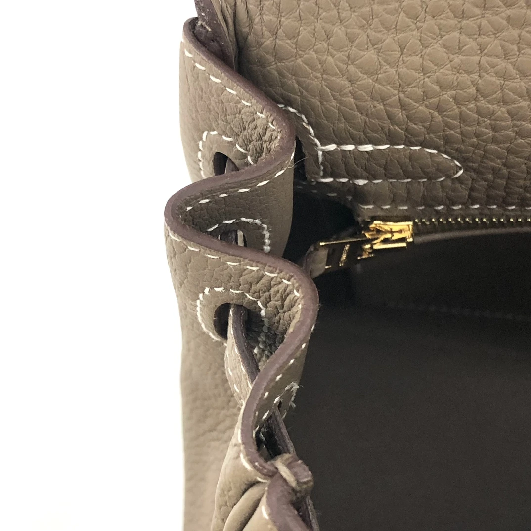 Hermes 2022 (Stamp U) Size 25 Togo leather Kelly Etoupe in Color with Gold Hardware