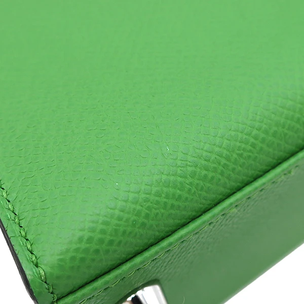 Hermes 2023 (Stamp B) Size 25 Epsom leather Kelly Vert Yucca in Color with Palladium Hardware