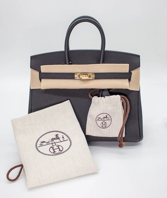 Hermes Birkin (Stamp U) Size 25 Togo Leather handbag in Black with Gold Hardware Brand New Year 2022
