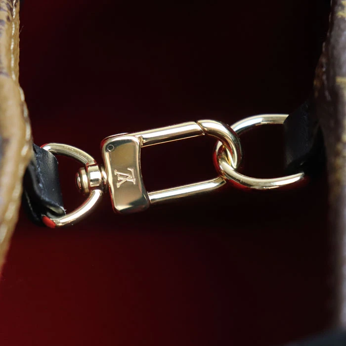 Louis Vuitton Reverse Monogram On The Go MM Shoulder Bag