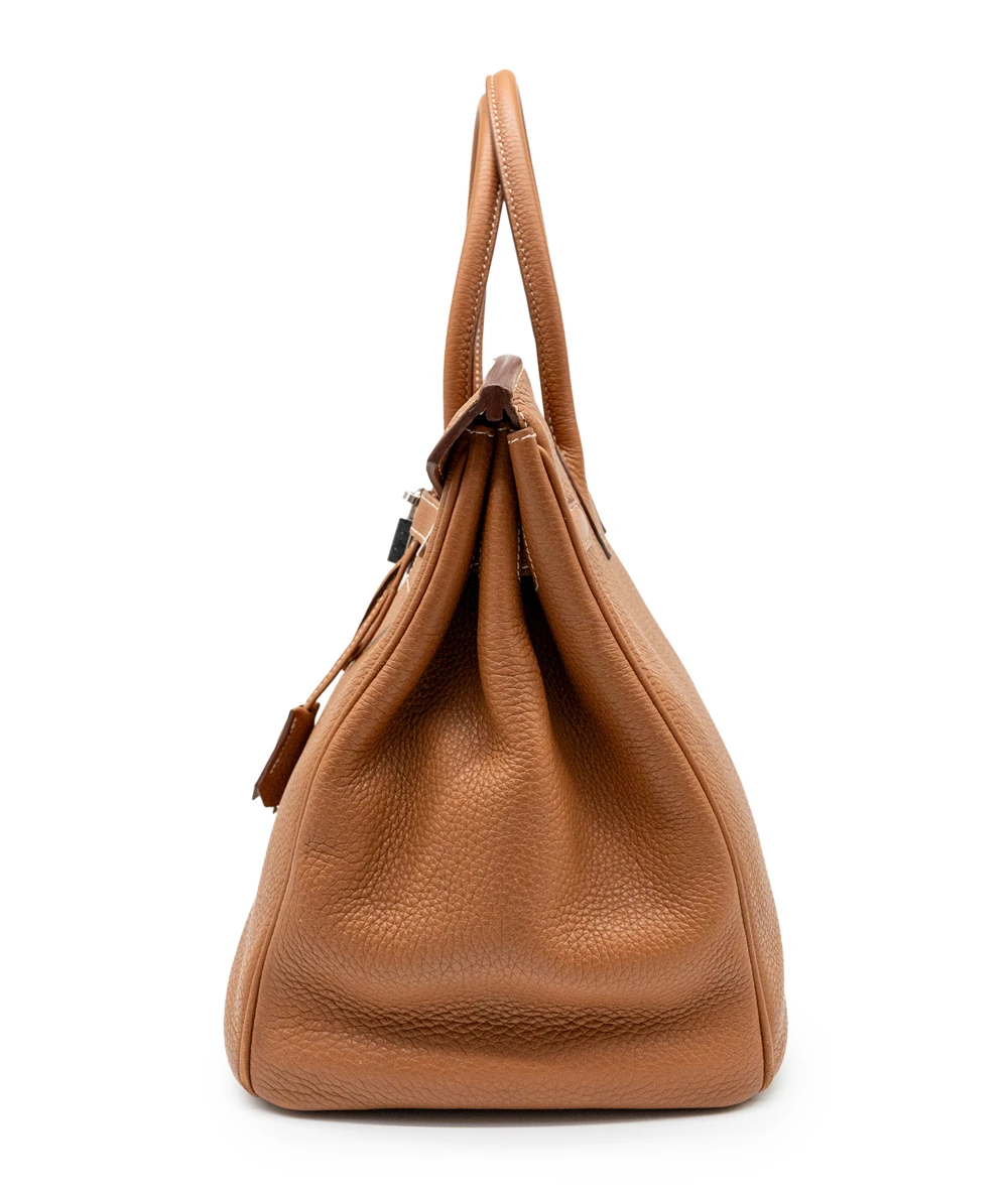 Hermes Birkin (Stamp O) Size 35 Togo Leather handbag in Gold with Palladium Hardware