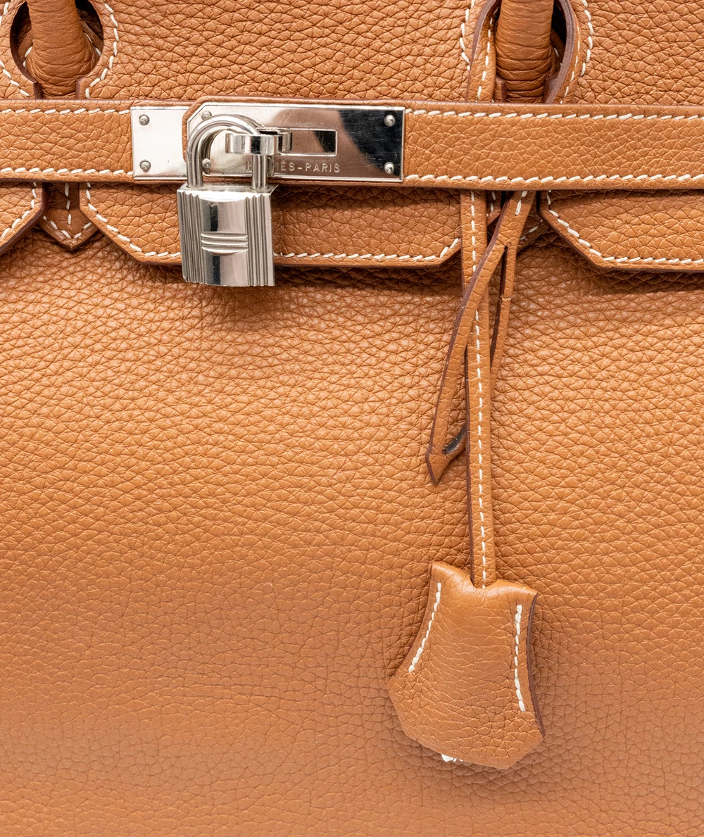 Hermes Birkin (Stamp O) Size 35 Togo Leather handbag in Gold with Palladium Hardware